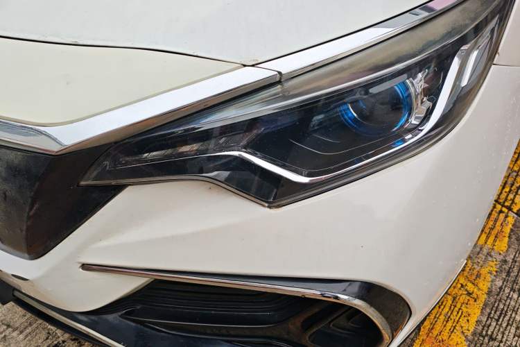 Used Venucia D60EV 2020 Standard Range Comfort Edition Left Front Headlight