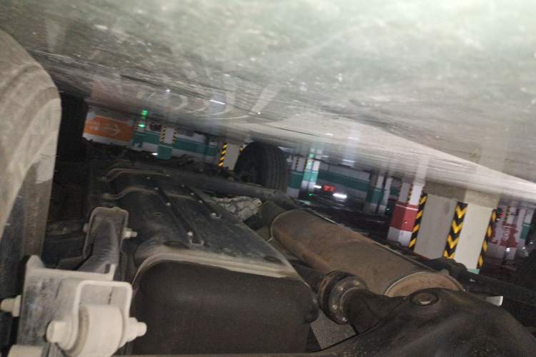 Used 212 T01 2024 2.0T Explorer Chassis Rear Right