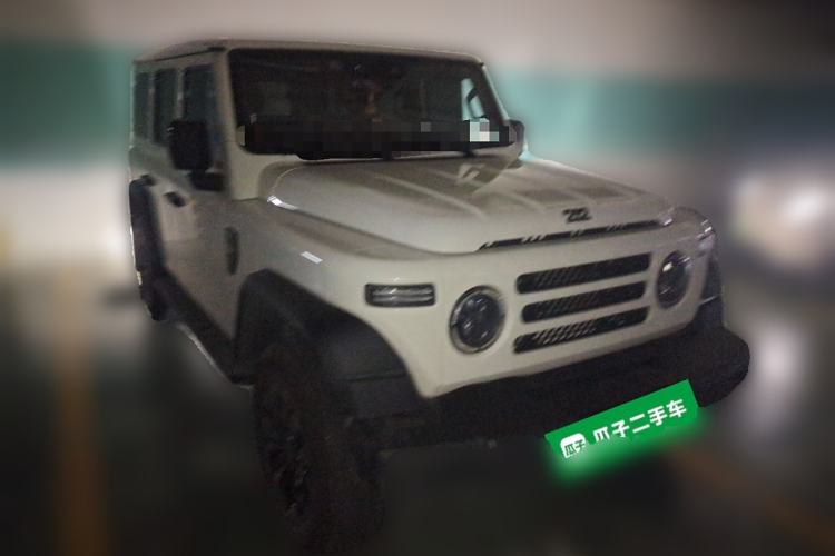 Used 212 T01 2024 2.0T Explorer Front Right 45 Deg