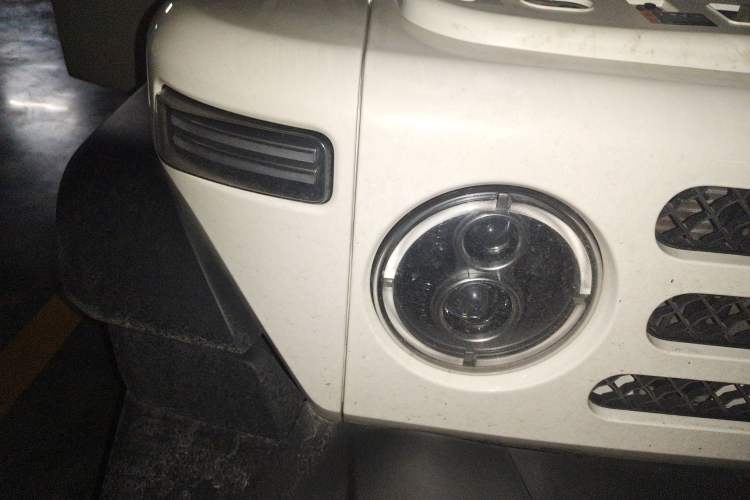 Used 212 T01 2024 2.0T Explorer Right Front Headlight
