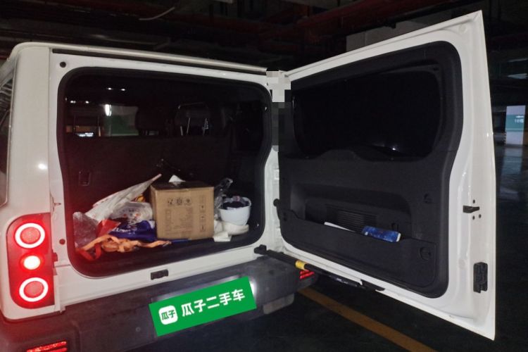 Used 212 T01 2024 2.0T Explorer Trunk