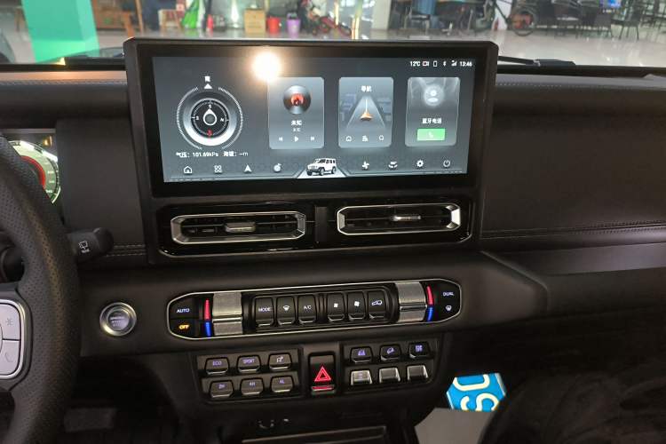 Used 212 T01 2024 2.0T Explorer Audio And AC Panel