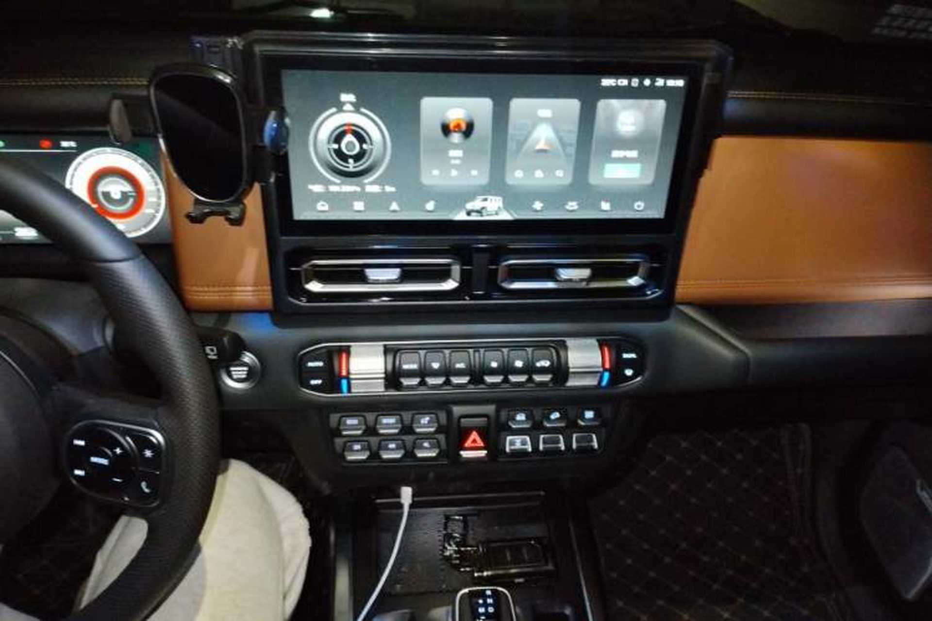 Used 212 T01 2024 2.0T Explorer Audio And AC Panel