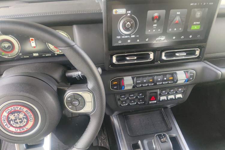 Used 212 T01 2024 2.0T Explorer Audio And AC Panel