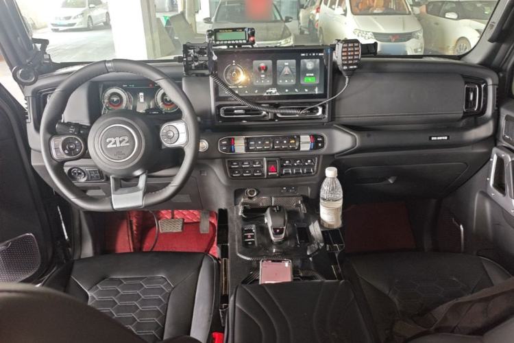 Used 212 T01 2024 2.0T Mechanic Center Console