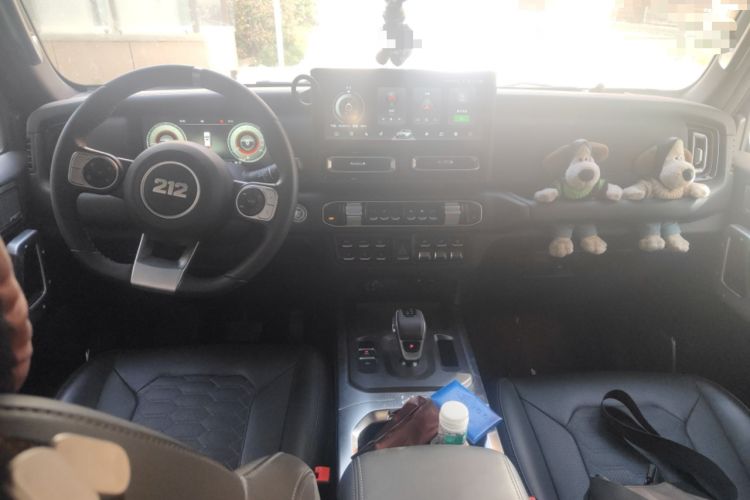 Used 212 T01 2024 2.0T Explorer Center Console