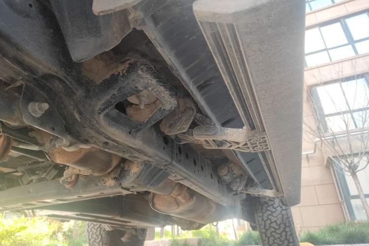 Used 212 T01 2024 2.0T Explorer Chassis Front Left