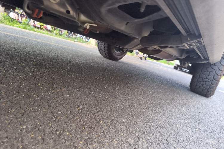 Used 212 T01 2024 2.0T Explorer Chassis Front Left