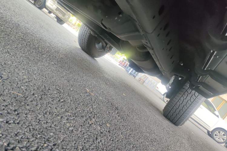 Used 212 T01 2024 2.0T Explorer Chassis Front Left