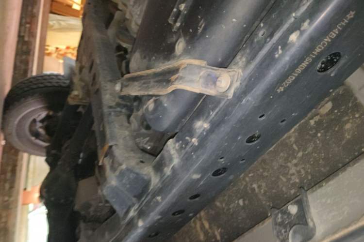 Used 212 T01 2024 2.0T Explorer Chassis Front Right