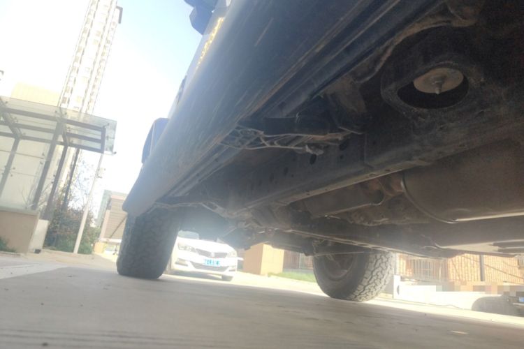 Used 212 T01 2024 2.0T Explorer Chassis Rear Left