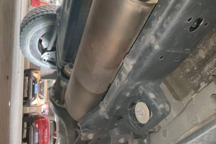 Used 212 T01 2024 2.0T Explorer Chassis Rear Left