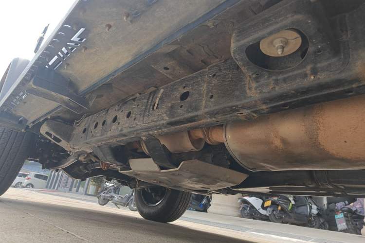 Used 212 T01 2024 2.0T Mechanic Chassis Rear Left
