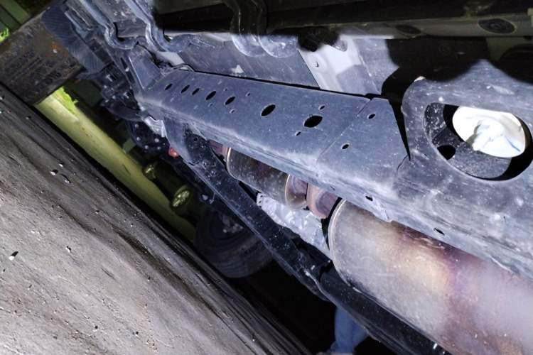 Used 212 T01 2024 2.0T Explorer Chassis Rear Left