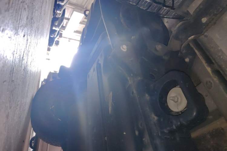 Used 212 T01 2024 2.0T Explorer Chassis Rear Right