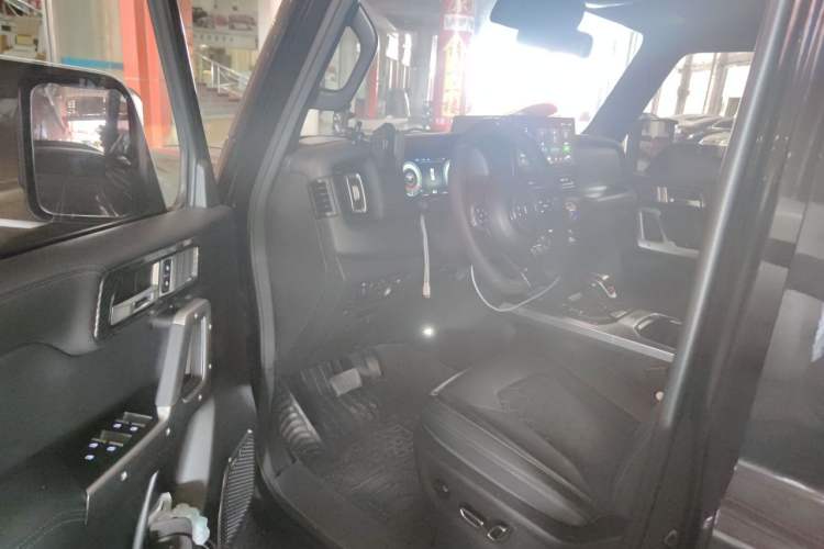 Used 212 T01 2024 2.0T Explorer Driver Seat