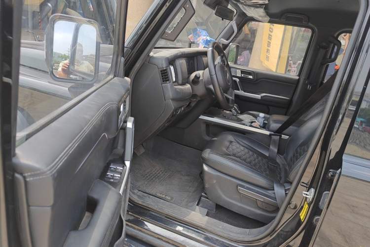 Used 212 T01 2024 2.0T Mechanic Driver Seat