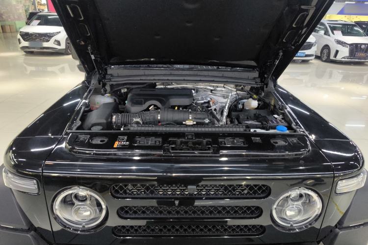 Used 212 T01 2024 2.0T Mechanic Engine Bay