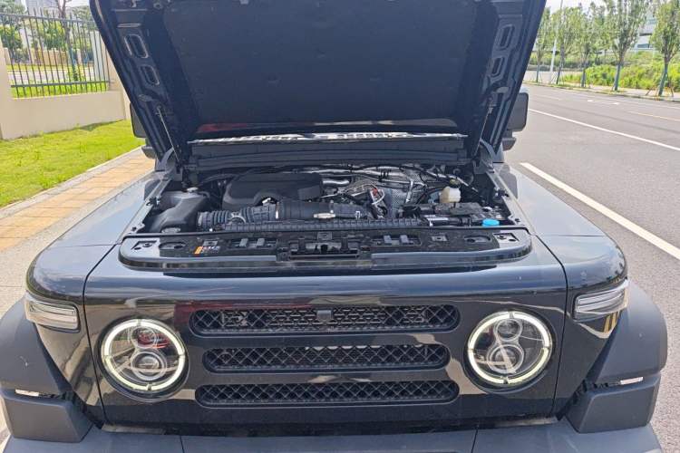 Used 212 T01 2024 2.0T Mechanic Engine Bay