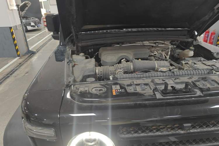 Used 212 T01 2024 2.0T Mechanic Engine Bay Right