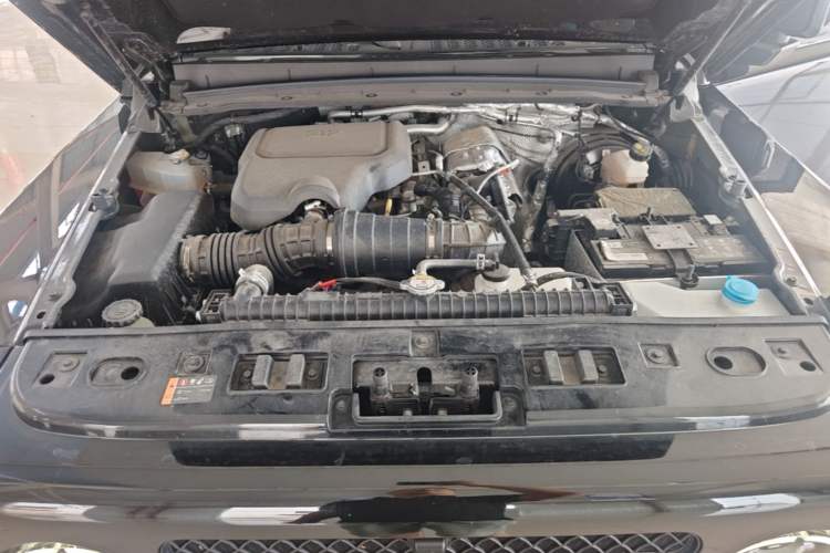 Used 212 T01 2024 2.0T Mechanic Engine Bay
