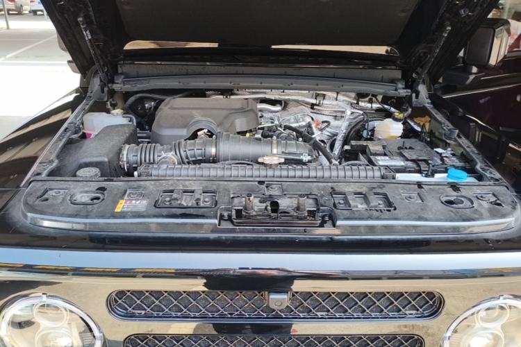 Used 212 T01 2024 2.0T Mechanic Engine Bay