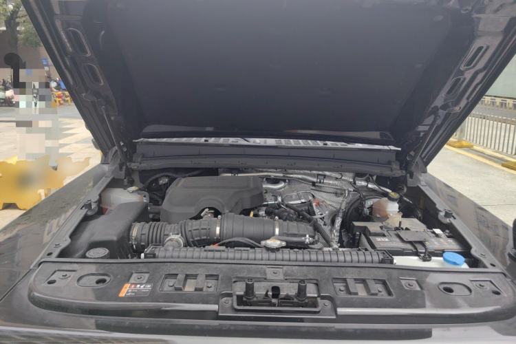 Used 212 T01 2024 2.0T Mechanic Engine Bay