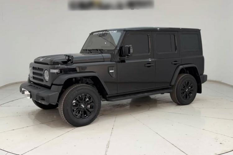 Used 212 T01 2024 2.0T Explorer Exterior 1