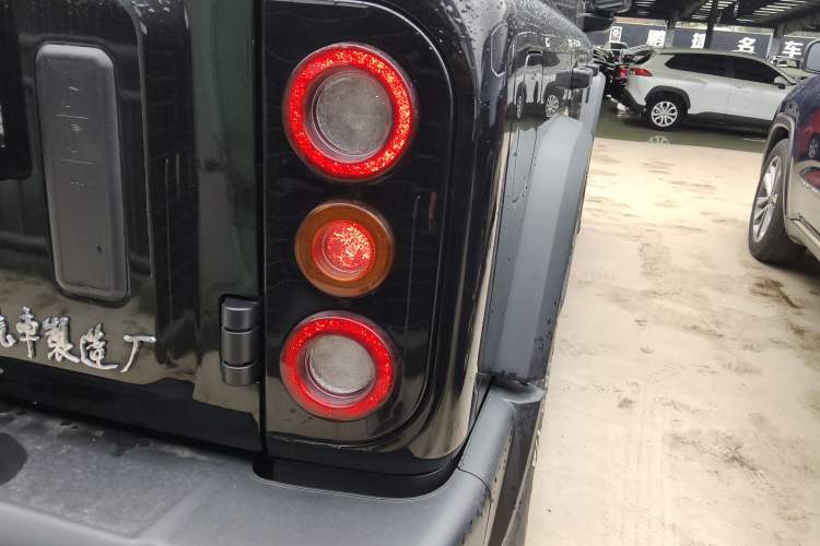 Used 212 T01 2024 2.0T Mechanic Exterior 3