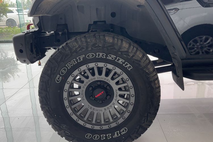 Used 212 T01 2024 2.0T Mechanic Exterior 4