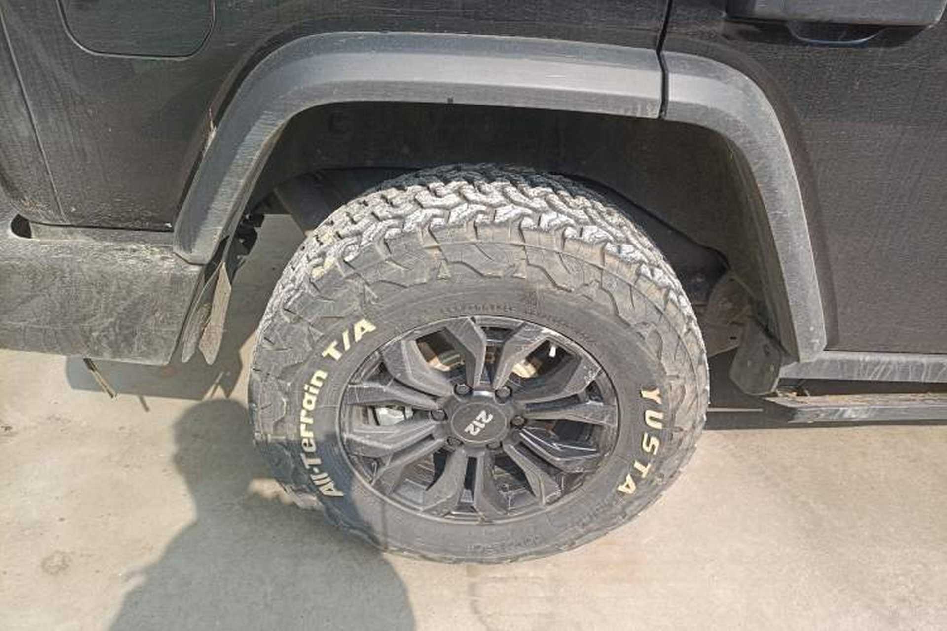 Used 212 T01 2024 2.0T Explorer Exterior 5