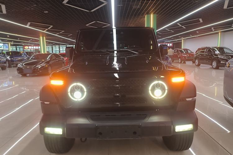 Used 212 T01 2024 2.0T Explorer Front