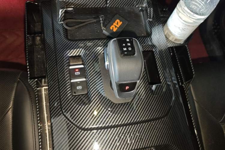 Used 212 T01 2024 2.0T Mechanic Gear Lever