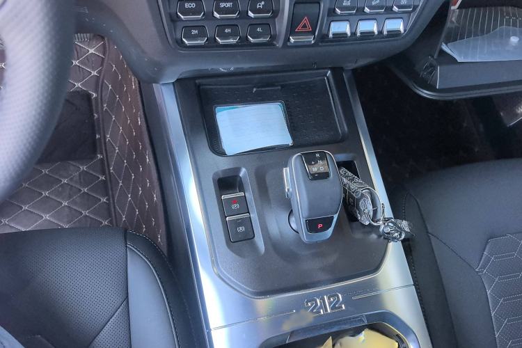 Used 212 T01 2024 2.0T Mechanic Gear Lever