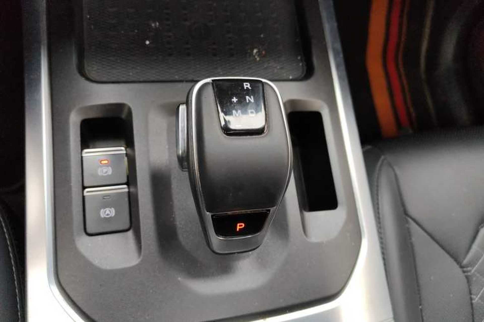 Used 212 T01 2024 2.0T Explorer Gear Lever