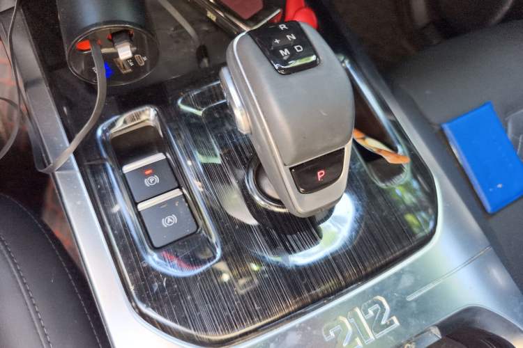 Used 212 T01 2024 2.0T Explorer Gear Lever