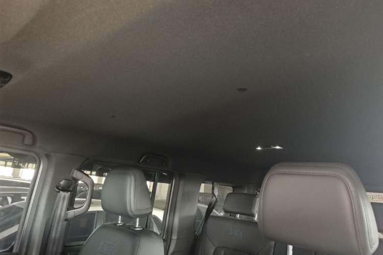Used 212 T01 2024 2.0T Mechanic Headliner