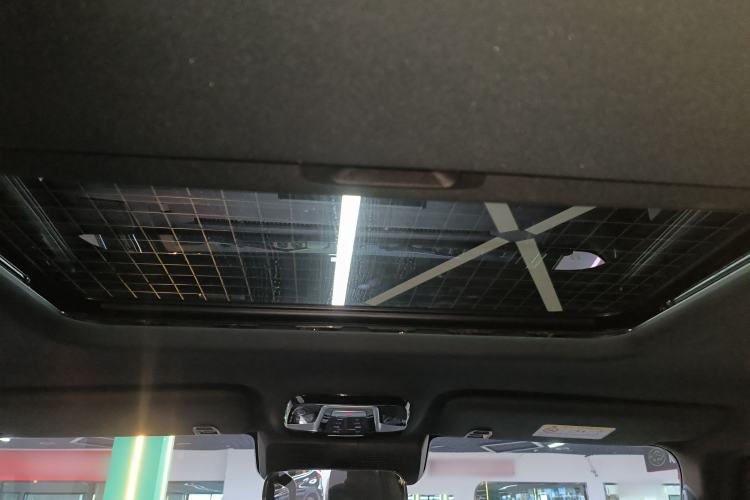 Used 212 T01 2024 2.0T Explorer Headliner