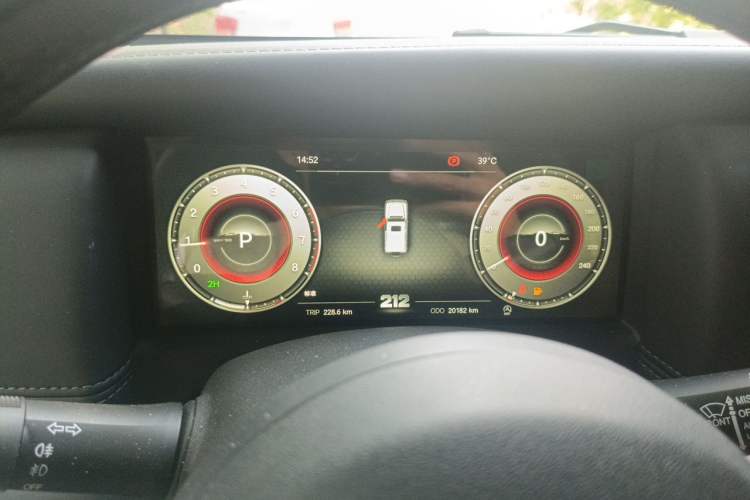 Used 212 T01 2024 2.0T Explorer Instrument Cluster