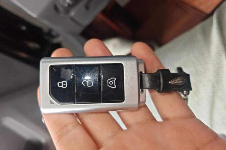 Used 212 T01 2024 2.0T Mechanic Interior 1