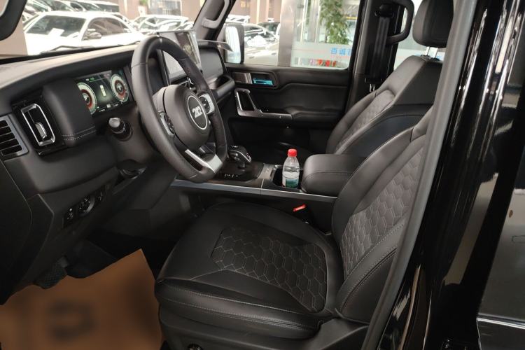 Used 212 T01 2024 2.0T Mechanic Left Front Seat