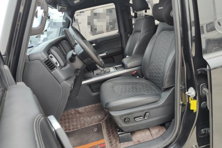 Used 212 T01 2024 2.0T Explorer Left Front Seat