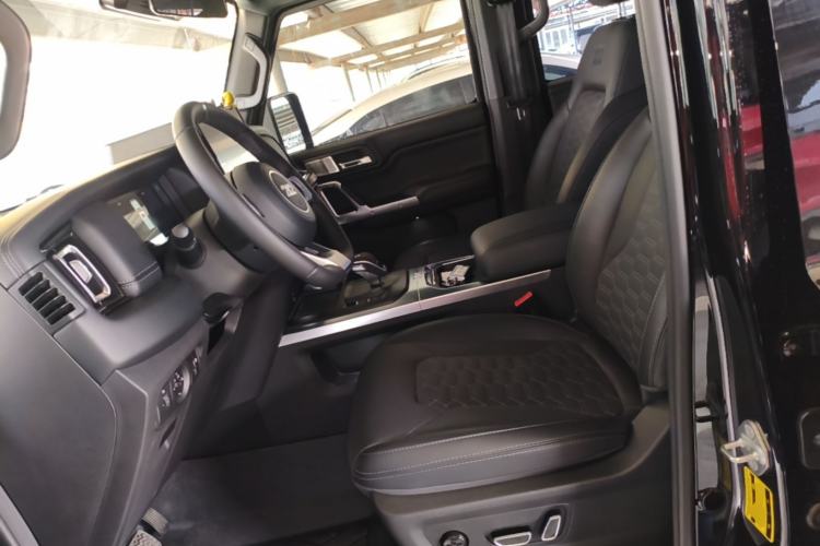 Used 212 T01 2024 2.0T Mechanic Left Front Seat