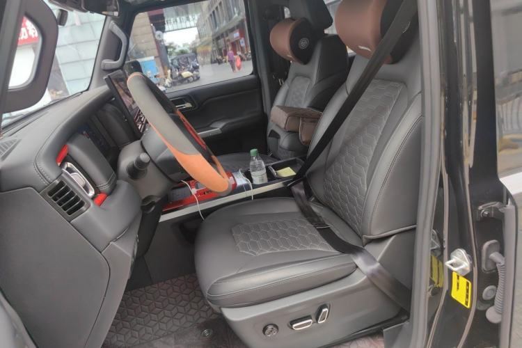 Used 212 T01 2024 2.0T Mechanic Left Front Seat