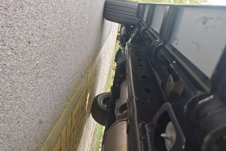 Used 212 T01 2024 2.0T Explorer Left Side Sill