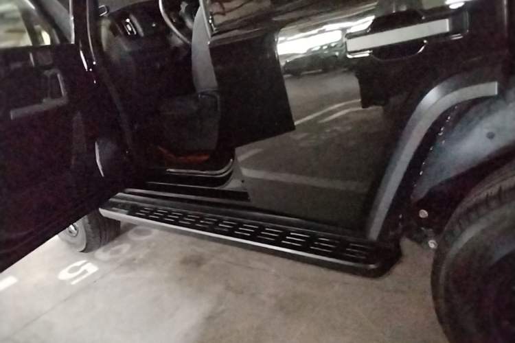 Used 212 T01 2024 2.0T Mechanic Left Side Sill