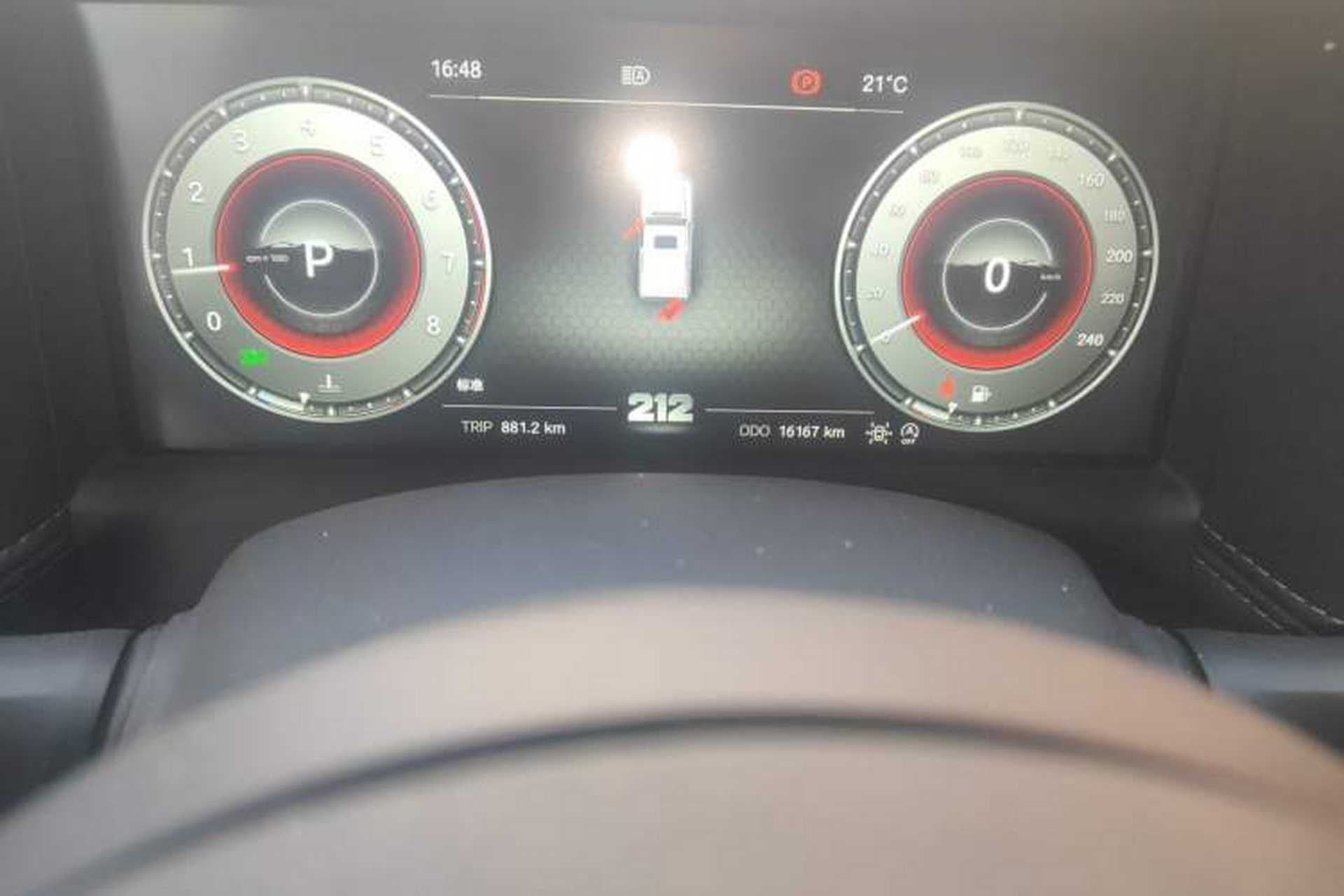Used 212 T01 2024 2.0T Explorer Odometer Close Up