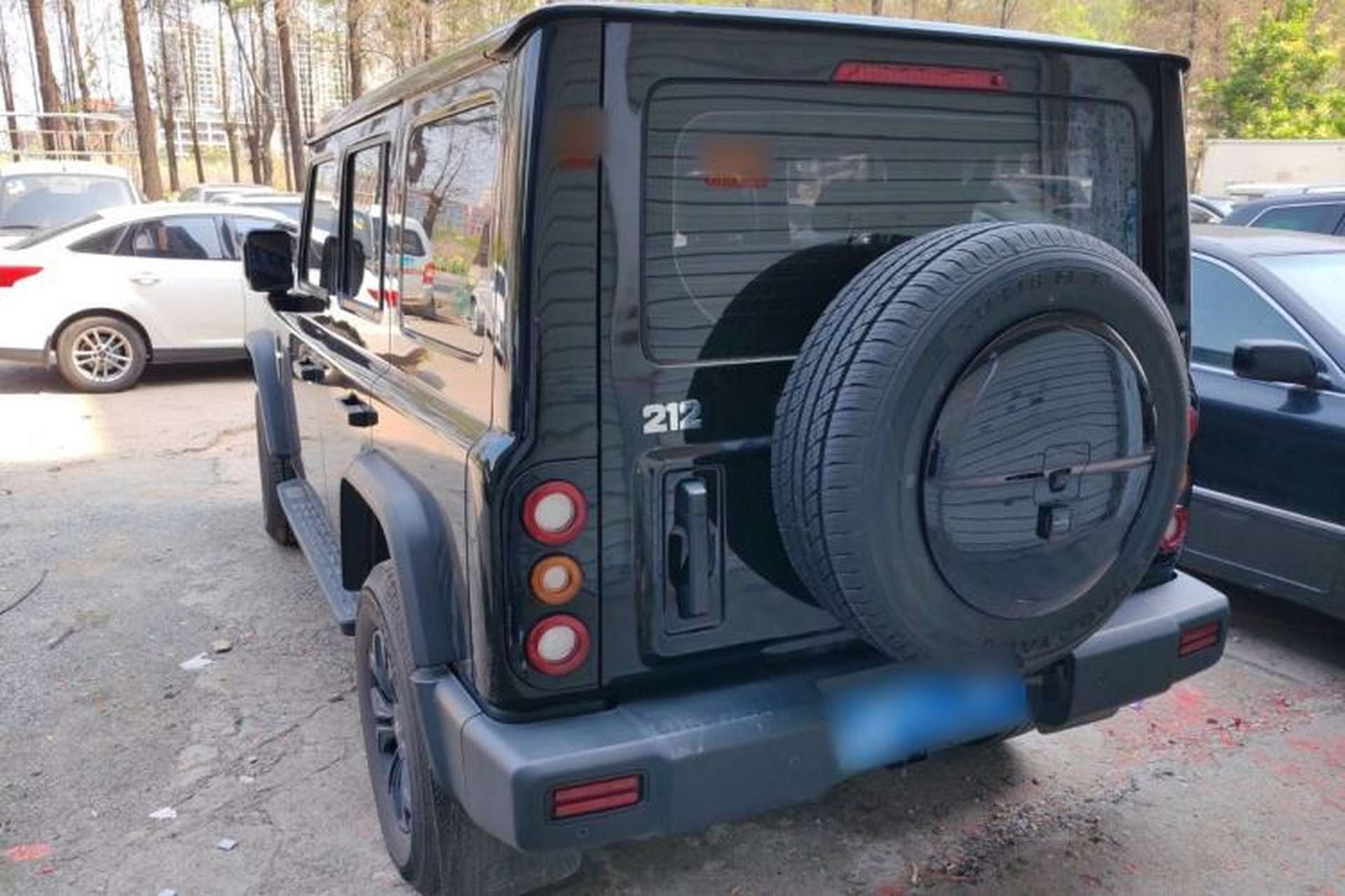Used 212 T01 2024 2.0T Explorer Rear Left 45 Deg