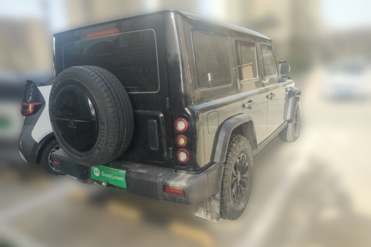 Used 212 T01 2024 2.0T Explorer Rear Right 45 Deg