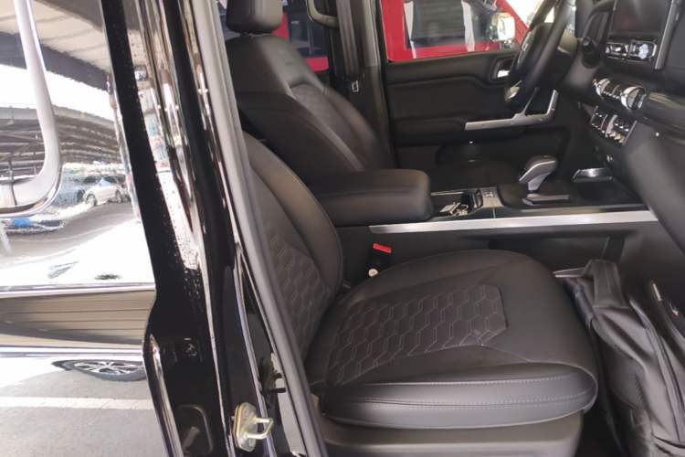 Used 212 T01 2024 2.0T Mechanic Right Front Seat